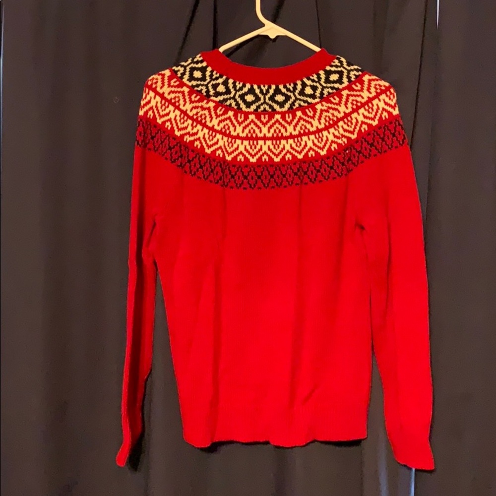Cozy and warm sweater! Perfect for the holidays! - Picture 2 of 4